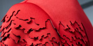 بهترین قیمت دستگاه برش لیزر پارچه برای تولیدی‌ها
